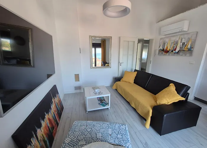 Apartments Sucur